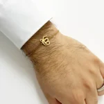 Bracelet Ik Onkar Gold person2