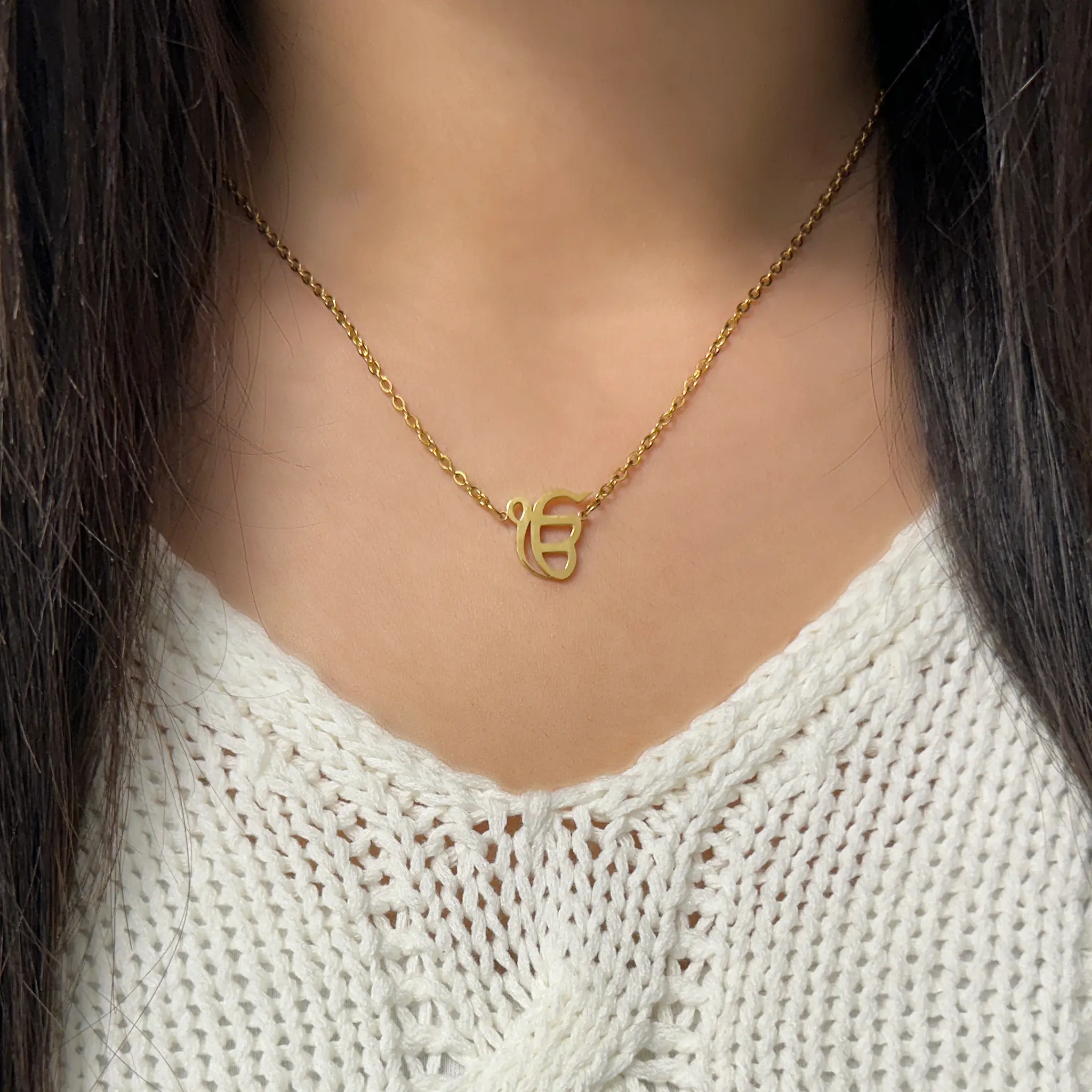 Chain Ik Onkar gold person