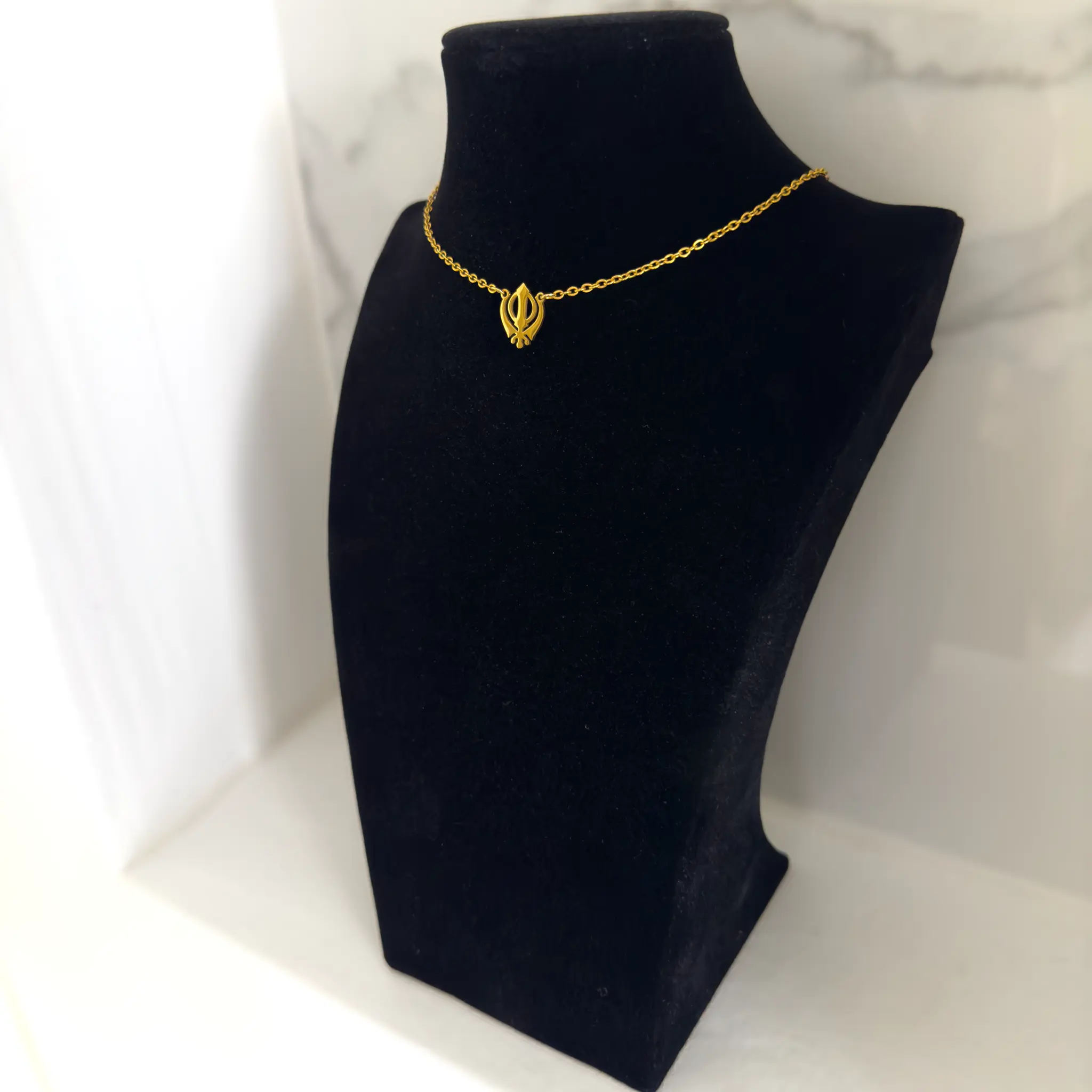 Chain Khanda gold figure short right