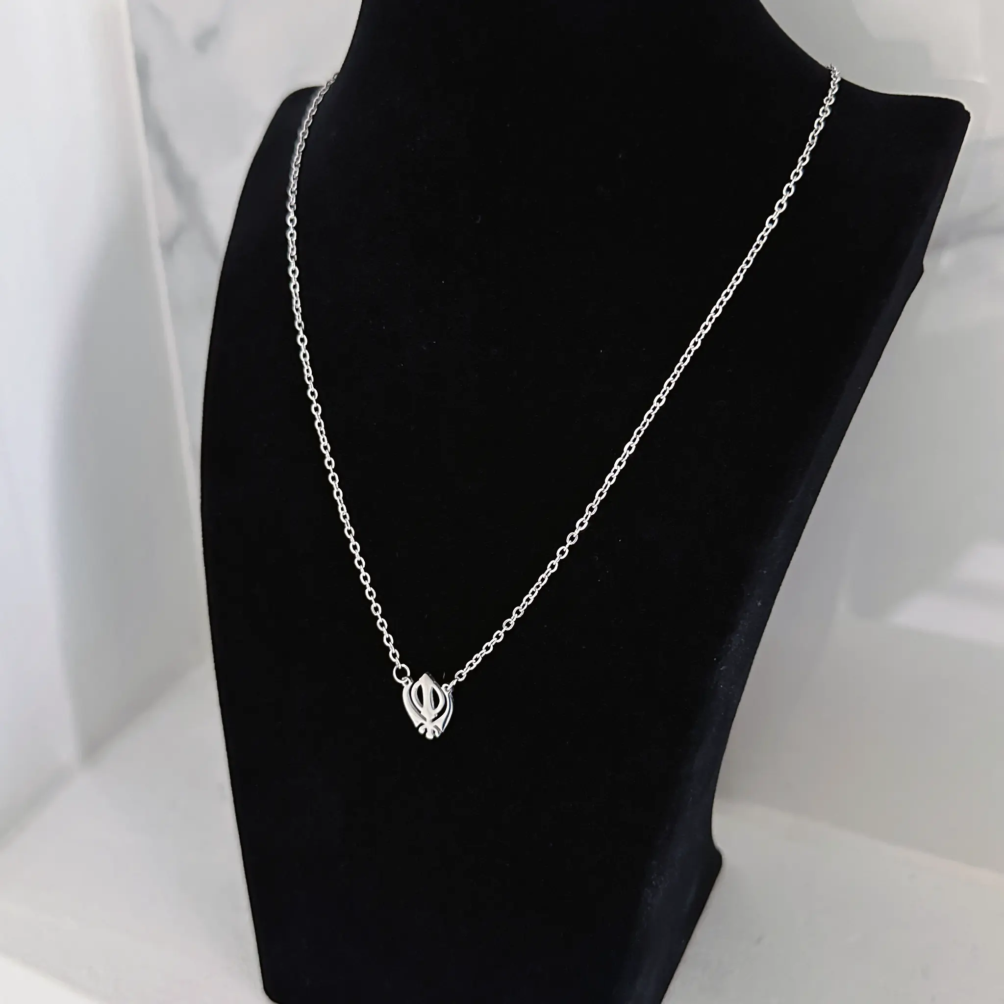 Chain Khanda silver figure long right