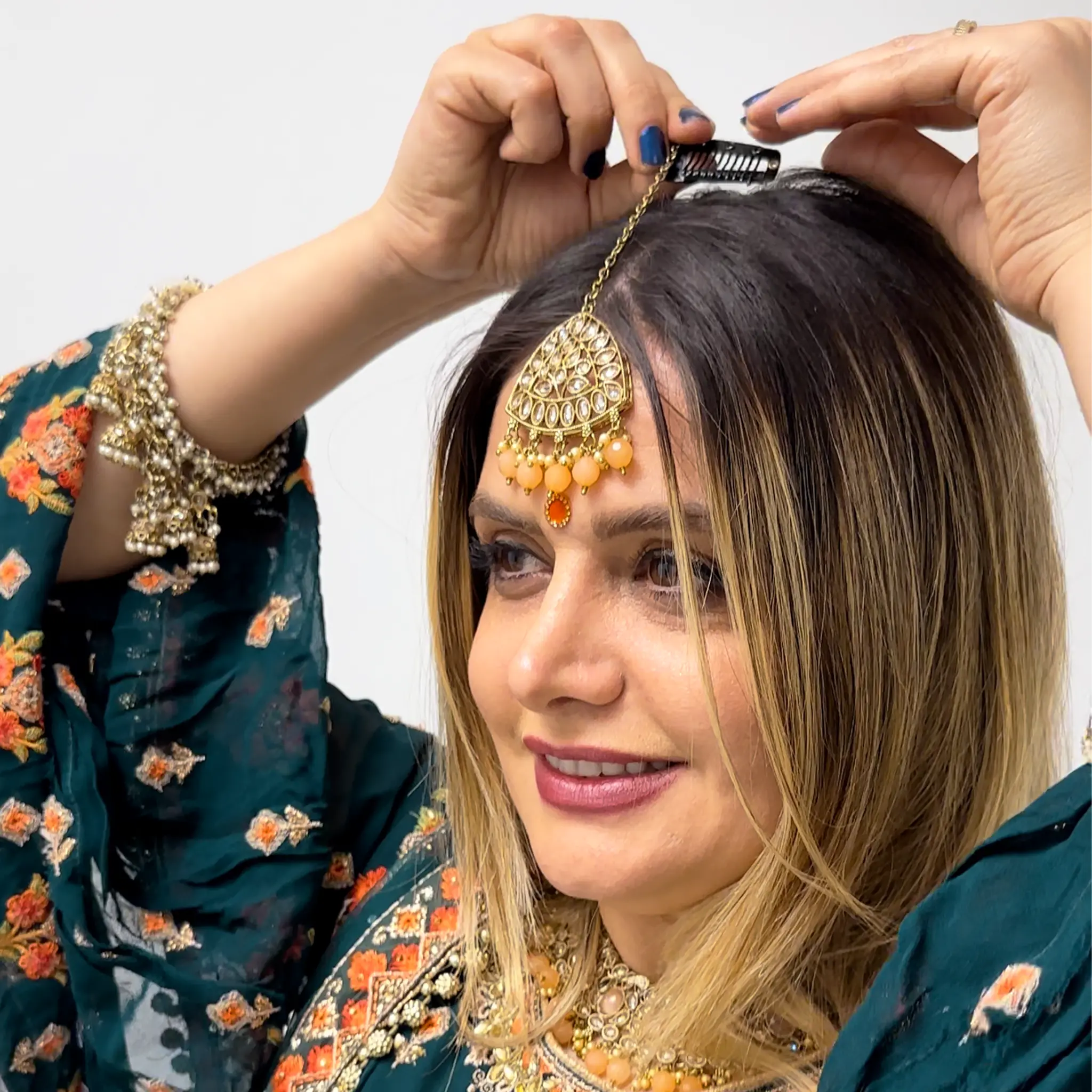 chunni clips person2 1